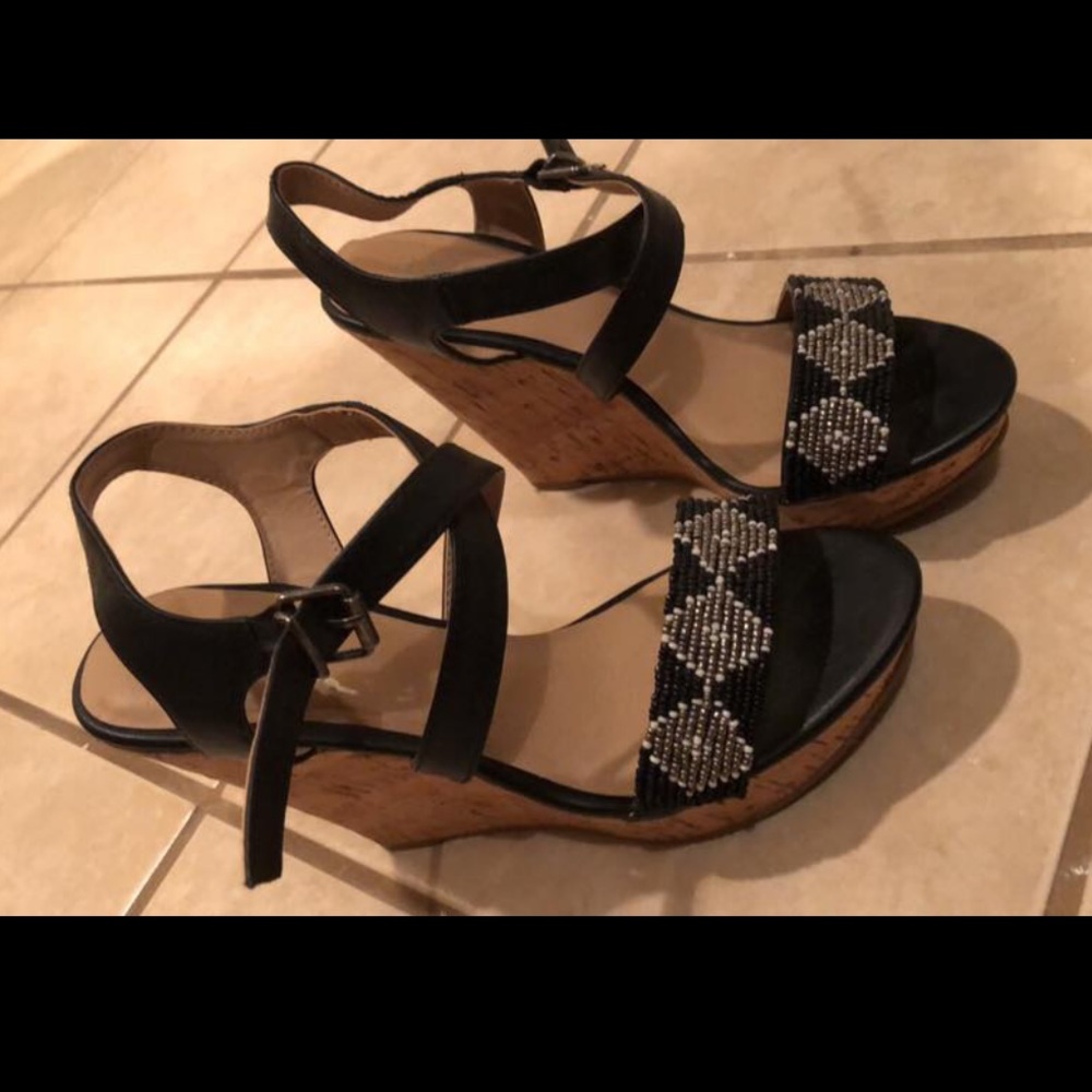 Beaded black wedges